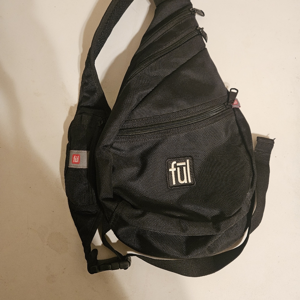 FūL Sling Shoulder Backpack - Picture 6 of 6